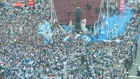 Người hâm mộ Argentina phủ kín Quảng trường Thời đại trước thềm chung kết World Cup 2026