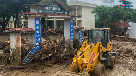 Cỗ máy "0 đồng" và chuyến đi 600km xé màn đêm cứu rốn lũ Mường Than