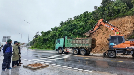 Thời sự 21h30 4/7/2026: Bão số 1 gây mưa lớn, đặc khu Cô Tô (Quảng Ninh) đang có gió giật cấp 10