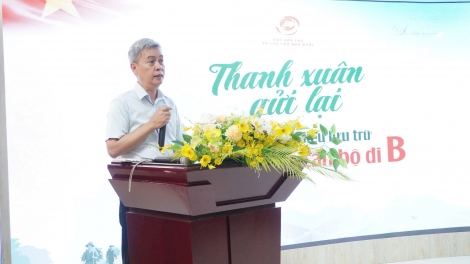“Thanh xuân gửi lại” - trưng bày tài liệu lưu trữ và kỷ vật của cán bộ đi B