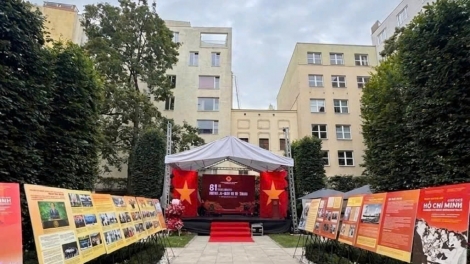 Triển lãm “Chủ tịch Hồ Chí Minh – Hành trình kết nối và lan tỏa tinh thần đoàn kết quốc tế” 