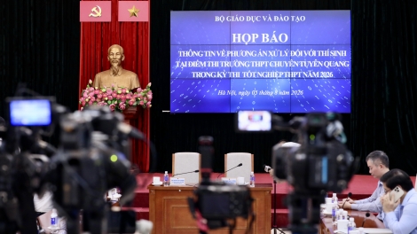 Tổ chức thi lại tất cả các môn đối với thí sinh tại Điểm thi THPT Chuyên Tuyên Quang