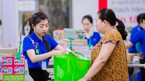 Tiêu dùng xanh và chuyển đổi số tái định hình ngành hàng tiêu dùng