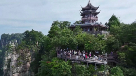 Trương Gia Giới, Trung Quốc - điểm đến lý tưởng hút khách quốc tế tới tránh nắng nóng mùa hè