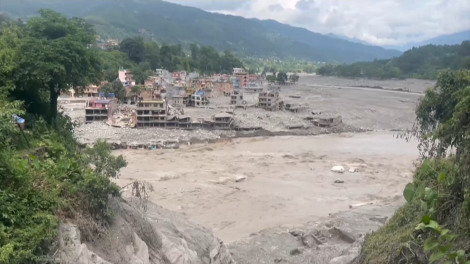 Nepal mở cửa cho chuyên gia quốc tế trong cuộc chạy đua cứu người sau lũ quét