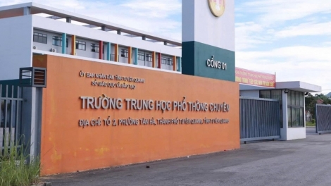 Thời sự 12h 13/8/2026: Hơn 320 thí sinh chuyên Tuyên Quang làm thủ tục thi lại tốt nghiệp THPT