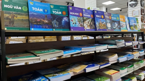 Nhà xuất bản Giáo dục Việt Nam đảm bảo cung ứng đủ sách giáo khoa trước năm học mới