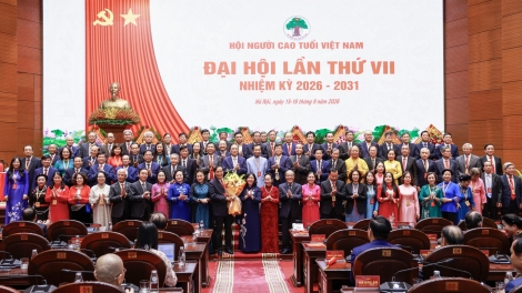 Bà Bùi Thị Minh Hoài: Chuyển mạnh tư duy, để người cao tuổi trở thành chủ thể tham gia phát triển
