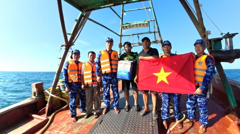 Vùng Cảnh sát biển 3: Bám biển, ngăn vi phạm IUU từ sớm, từ xa