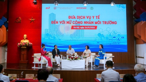 Đưa dịch vụ y tế đến với nữ công nhân môi trường