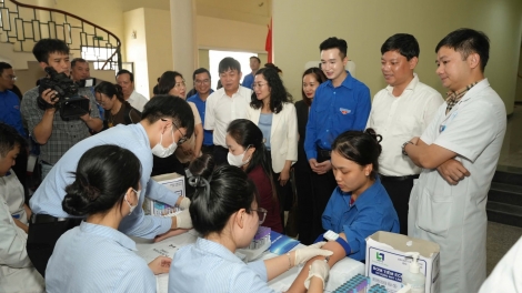 Khám sức khỏe miễn phí, tầm soát bệnh tật ở người trẻ
