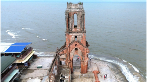 Thấy gì từ nhà thờ đổ Hải Lý ở Ninh Bình được công nhận là chứng tích biến đổi khí hậu đầu tiên ?
