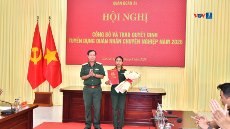Vợ chiến sĩ quên mình để cứu 2 người ở Gia Lai được tuyển dụng làm quân nhân của Quân đoàn 34