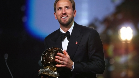 Harry Kane đoạt Quả bóng Vàng 2026