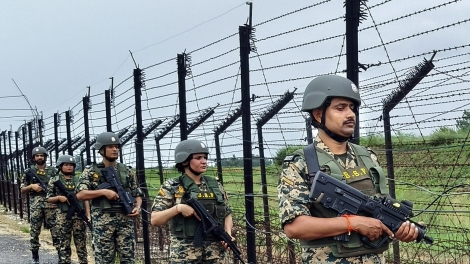 Ấn Độ, Pakistan triệu tập đại diện ngoại giao sau vụ nổ súng ở biên giới