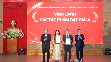 Đảng ủy MTTQ trao giải cuộc thi chính luận bảo vệ nền tảng tư tưởng của Đảng
