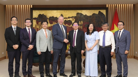 FPT cùng doanh nghiệp công nghệ lượng tử hàng đầu Pháp đề xuất đưa máy tính lượng tử về Việt Nam