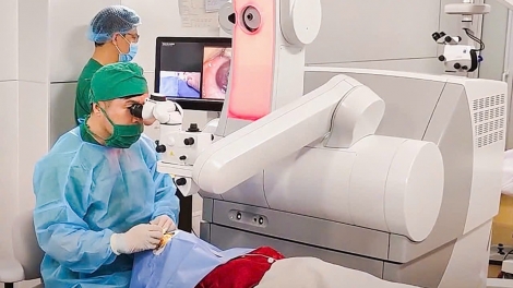 Từ cận thị đến nguy cơ bệnh lý võng mạc: Những điều không thể chủ quan!