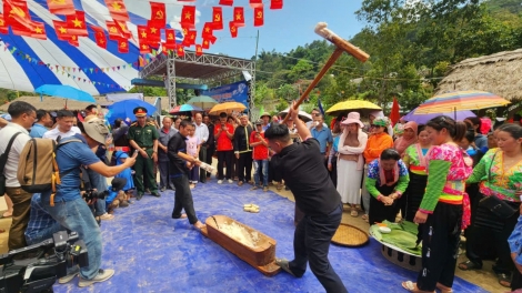 Ngày hội văn hóa dân tộc Mông mở ra không gian phát triển mới
