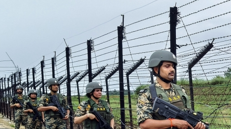 Ấn Độ, Pakistan triệu tập đại diện ngoại giao sau vụ nổ súng ở biên giới