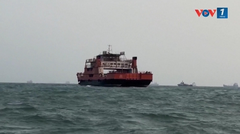 Iran kêu gọi Mỹ tiến tới thỏa thuận mở lại eo Hormuz