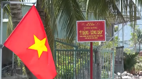 Học Bác từ gương mẫu đi đầu đến lấy dân làm gốc