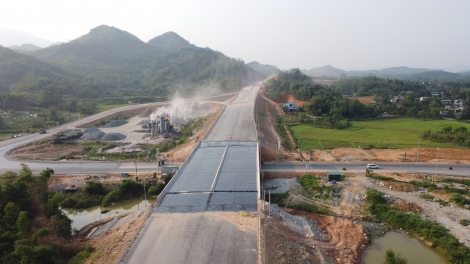 Cần nhóm chính sách chung cho nhiều dự án cao tốc, tăng hiệu quả đầu tư