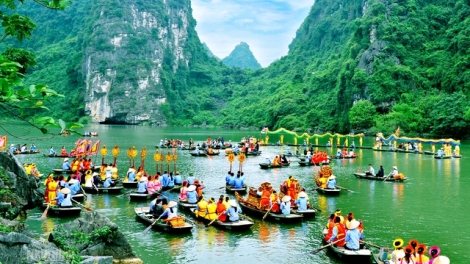 Phát triển du lịch Việt Nam trở thành ngành kinh tế mũi nhọn