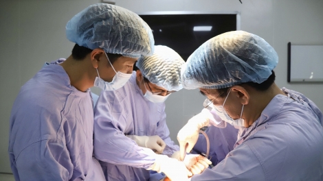 Cụ bà 100 tuổi vượt qua ca phẫu thuật u GIST dạ dày phức tạp tại Bệnh viện K