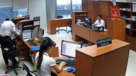 Cả nước đã tinh giảm được 5 nghìn người trong khu vực hành chính và sự nghiệp (Thời sự 13/12/2015)