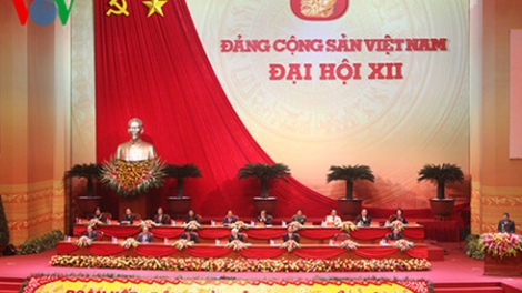 Đại hội đại biểu toàn quốc lần thứ 12 của Đảng biểu quyết thông qua danh sách ứng cử, đề cử, trường hợp xin rút khỏi danh sách đề cử Ban Chấp hành Trung ương khoá 12 (Thời sự chiều 25/1/2016)