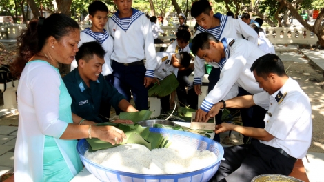 Tết của những người giữ biển Trường Sa (5/2/2016)