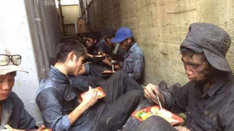 Xuất khẩu lao động: Tiền mất, nợ mang (02/4/2016)