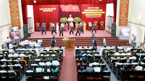 Thời sự trưa ngày 31/8/2014: Nhiều hoạt động thiết thực, ý nghĩa trên cả nước kỷ niệm 69 năm Quốc khánh 2-9;45 năm thực hiện Di chúc của Chủ tịch Hồ Chí Minh.