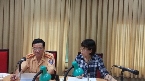 Chuyên gia của bạn ngày 19/8/2014: Tư vấn các quy định của pháp luật về giao thông đường bộ