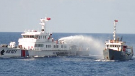 Thời sự đêm ngày 28/6/2014: Kiểm ngư Việt Nam kiên trì đấu tranh thực thi pháp luật, bất chấp tàu Trung Quốc dàn hàng ngang ngăn cản quyết liệt