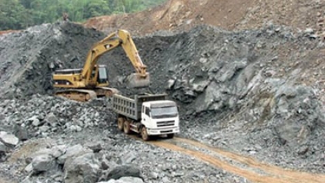 Ngổn ngang mỏ sắt Thạch Khê và vấn đề phí môi trường trong khai thác khoáng sản.