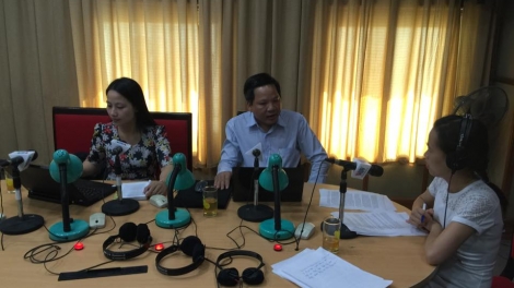 Trang bị kiến thức pháp luật cho ngư dân yên tâm bám biển.