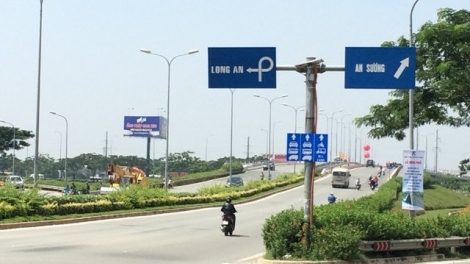 Hơn 1.500 tỷ đồng làm đường nối vào cao tốc thành phố Hồ Chí Minh - Trung Lương- giảm ùn tắc, kẹt xe và giảm áp lực cho Quốc lộ 1A (Thời sự đêm 25/10/2015)