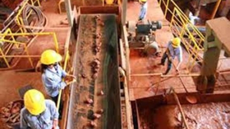Quy trình công nghệ hóc búa nhưng đầy hữu ích cho ngành công nghiệp Alumin của nước ta để biến bùn đỏ thành tinh quặng sắt.