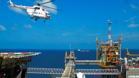 Phối hợp bảo vệ an ninh an toàn các hoạt động dầu khí trên biển