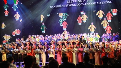 Tưởng nhớ người đi - vì người ở lại.