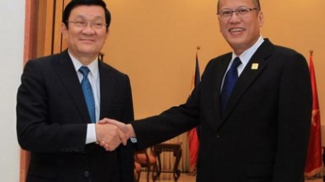 Chủ tịch nước Trương Tấn Sang và đoàn cấp cao nước ta bắt đầu tham dự Hội nghị các Nhà lãnh đạo Diễn đàn Hợp tác Kinh tế Chấu Á-Thái Bình Dương lần thứ 23 tổ chức tại Manila, Philipin. (Thời sự trưa 17/11/2015)