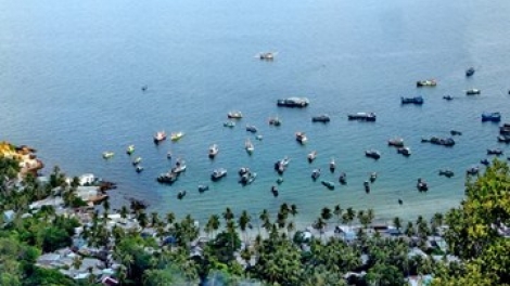 Không thể tiến ra biển với tư duy đất liền.