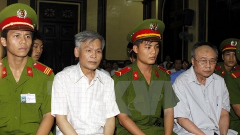 Kết thúc phiên xét xử "đại án" tham ô tại Công ty cho thuê tài chính 2, hai bị cáo là Vũ Quốc Hảo và Đặng Văn Hai bị tòa tuyên án tử hình (Thời sự chiều 27/11/2015)