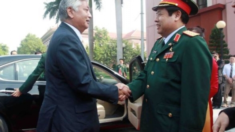 Bộ trưởng Bộ Quốc phòng Nhật Bản Gen Nakatani thăm chính thức Việt Nam. (Thời sự trưa 06/11/2015)