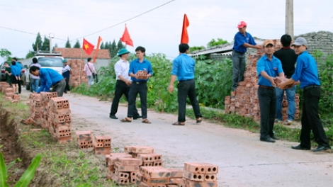Phát triển mô hình làng thanh niên lập nghiệp nơi biên giới
