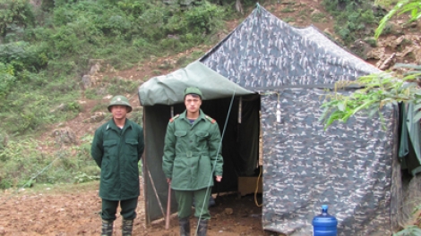 Pháp luật và đời sống ngày 08/01/2015: Bộ đội biên phòng với công tác chống buôn lậu trên tuyến biên giới
