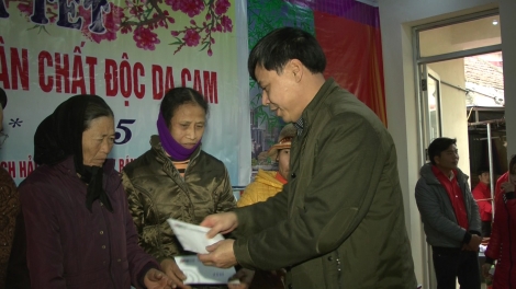 Chính phủ với người dân ngày 09/02/2015: Chăm lo Tết cho gia đình chính sách, người có công và hộ nghèo ở Thái Bình