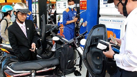 Quốc hội với cử tri ngày 11/3/2015: Tăng mức thuế bảo vệ môi trường đối với mặt hàng xăng dầu ở mức nào để phù hợp.
